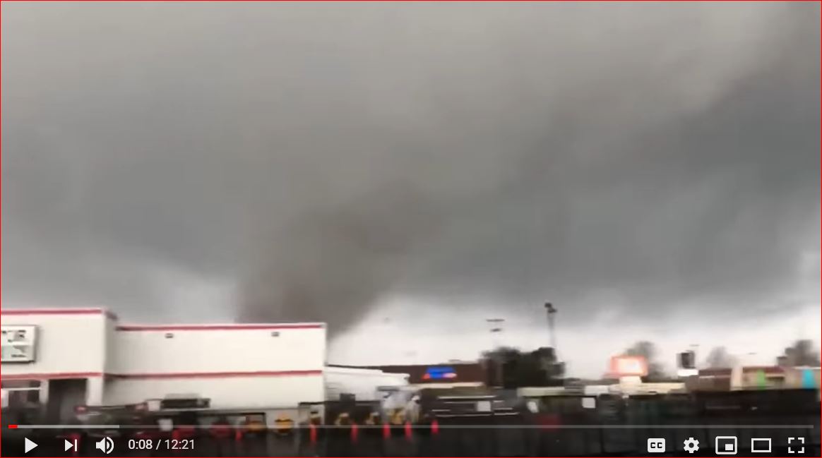 Tornado in Jonesboro, Arkansas ? Incredible eyewitness video March 28